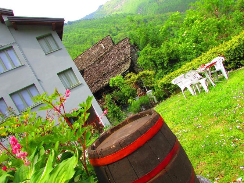 Casa Vacanza Pizzo Camino Apartment Calasca-Castiglione Exterior photo